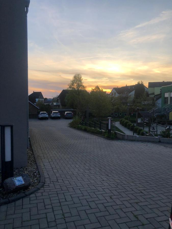 Moderne Wohnung Mit 4 Betten Bochum Bagian luar foto